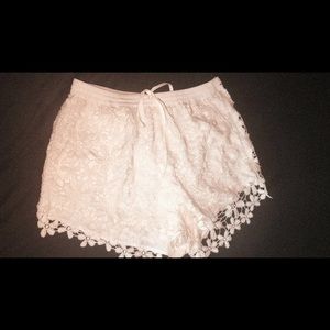 ☆ White lace and silk shorts ☆